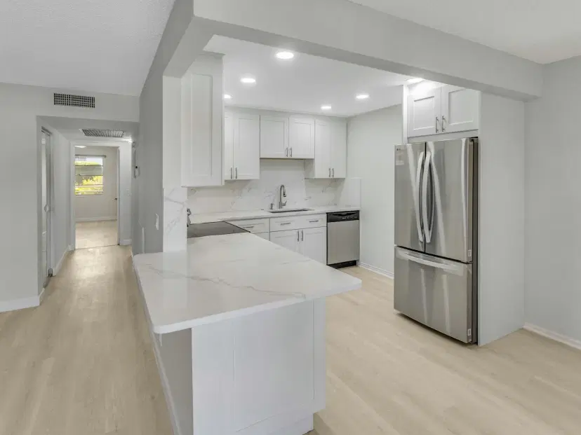 Picture of 2030 Hythe B 2030, Boca Raton FL 33434