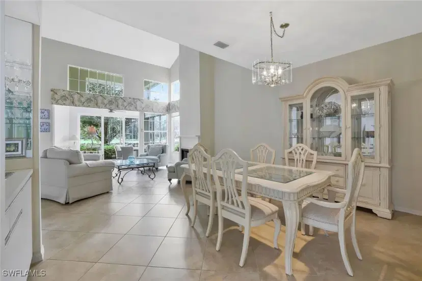 Picture of 187 Amblewood Ln, Naples FL 34105