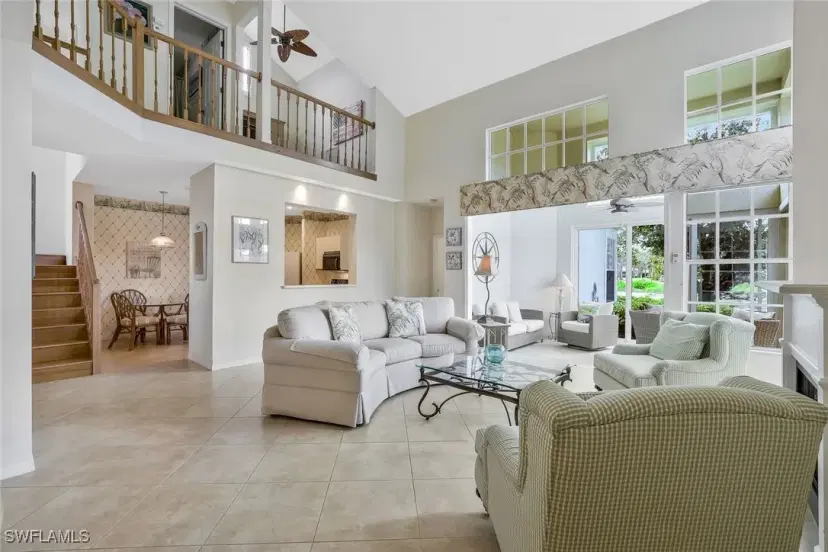 Picture of 187 Amblewood Ln, Naples FL 34105