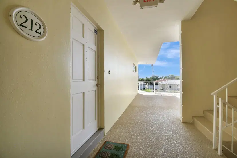 Picture of 3001 NE 47Th Ct 212, Fort Lauderdale FL 33308