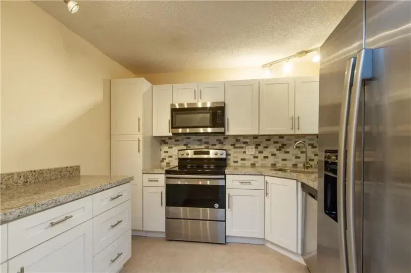 Picture of 3531 Cocoplum Cir 3466, Pompano Beach FL 33063