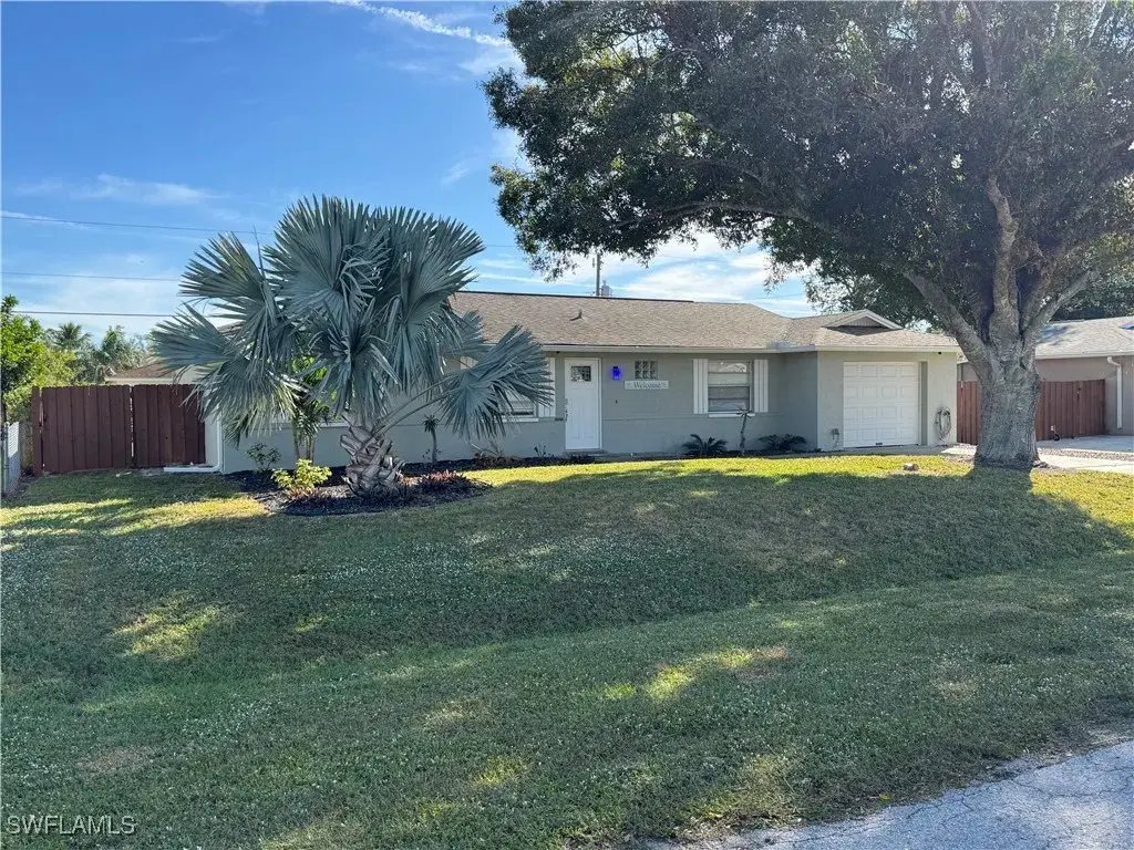 Picture of 18509 Winter Haven Rd, Fort Myers, FL 33967
