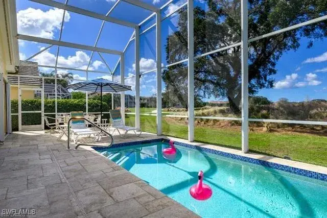 Picture of 66 Fountain Cir, Naples, FL 34119