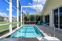 Picture of 66 Fountain Cir, Naples, FL 34119