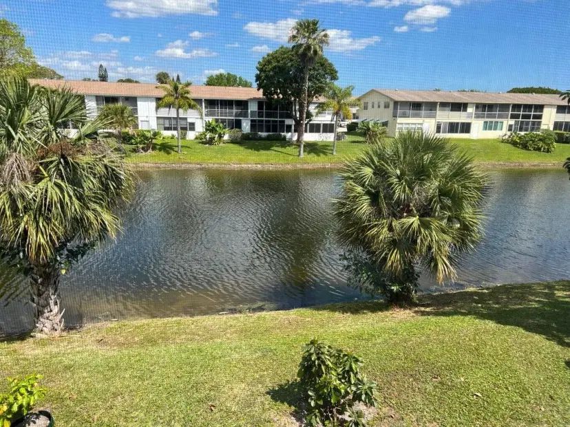 Picture of 131 Camden F, West Palm Beach FL 33417