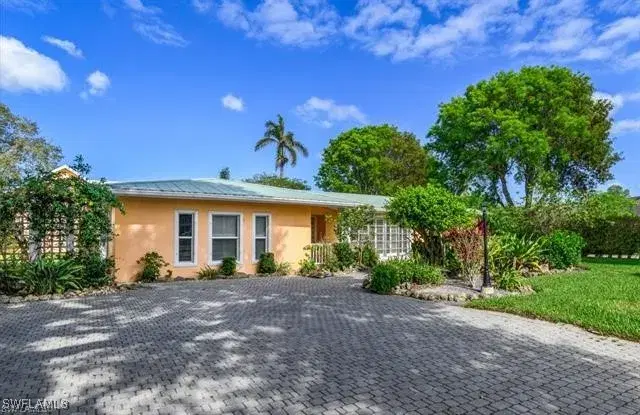 Picture of 737 Mooring Line Dr, Naples FL 34102