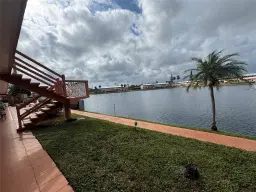 Picture of 900 SW 10Th Ter S-11, Hallandale Beach, FL 33009