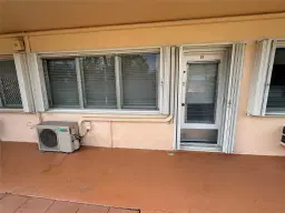 Picture of 900 SW 10Th Ter S-11, Hallandale Beach, FL 33009
