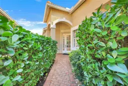 Picture of 388 Mallory Ct, Naples, FL 34110