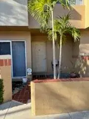 Picture of 7911 NW 7Th Ct 7911, Plantation FL 33324
