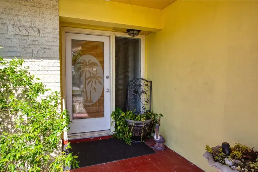 Picture of 1739 Sandy Cir, Cape Coral FL 33904