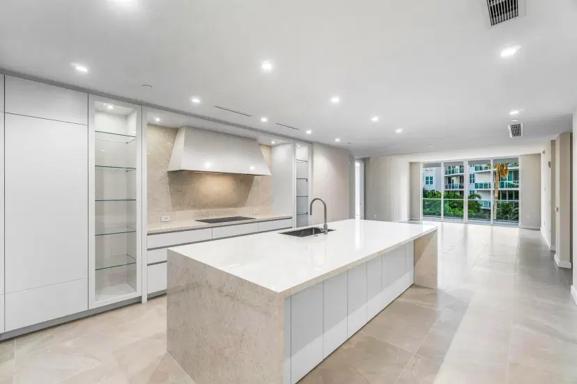 Picture of 220 SE Mizner Boulevard 411, Boca Raton FL 33432