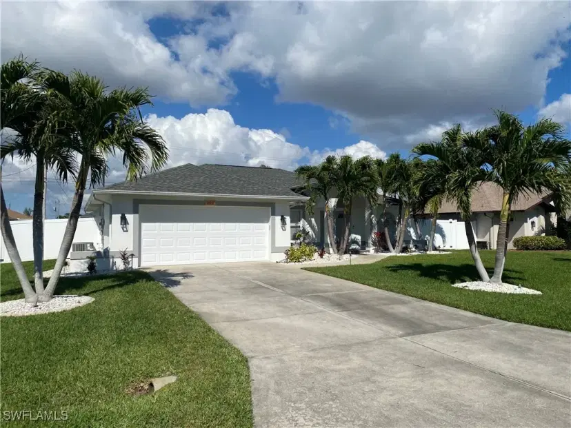 Picture of 207 SE 30Th Ter, Cape Coral FL 33904