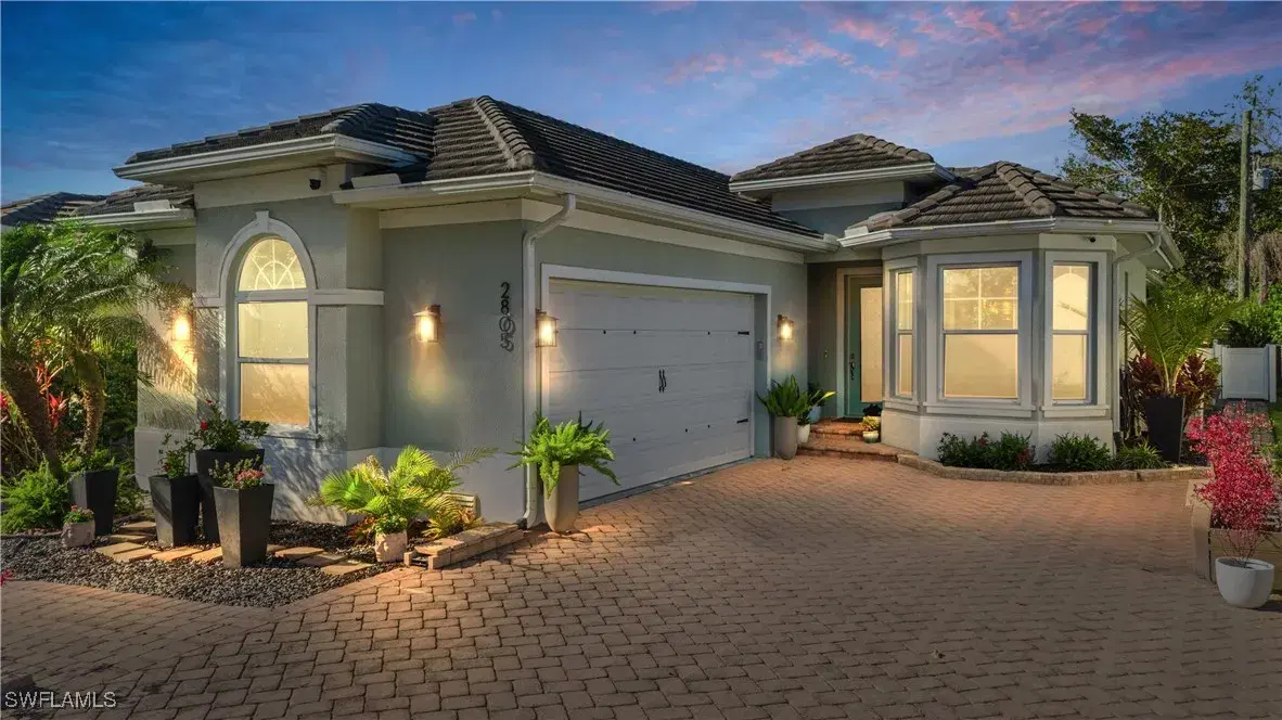 Picture of 2805 Linda Dr, Naples, FL 34112