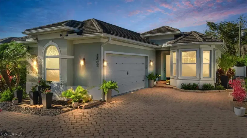Picture of 2805 Linda Dr, Naples FL 34112