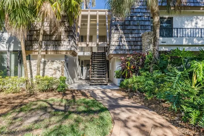 Picture of 105 Clubhouse Dr D155, Naples FL 34105