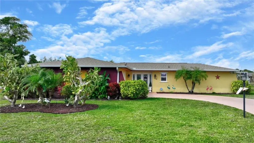 Picture of 139 W Lake Dr, Lehigh Acres FL 33936