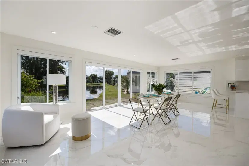 Picture of 16 Knights Bridge Rd A48, Naples FL 34112