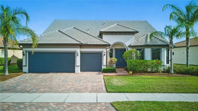 Picture of 12905 Hadley Ct, Fort Myers FL 33913