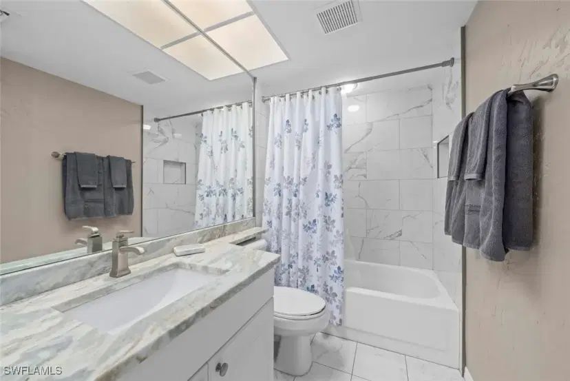 Picture of 15141 Highlands Dr 204, Fort Myers FL 33912