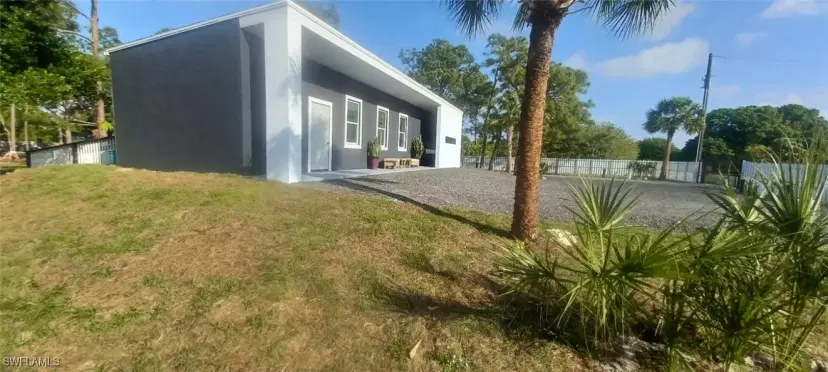 Picture of 810 S Cabbage Palm St, Clewiston FL 33440
