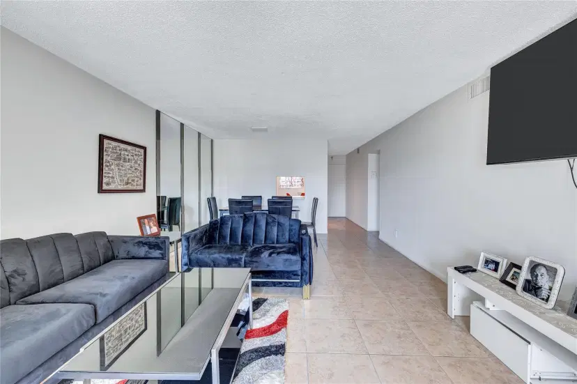 Picture of 2615 NE 3Rd Court 315, Boynton Beach FL 33435
