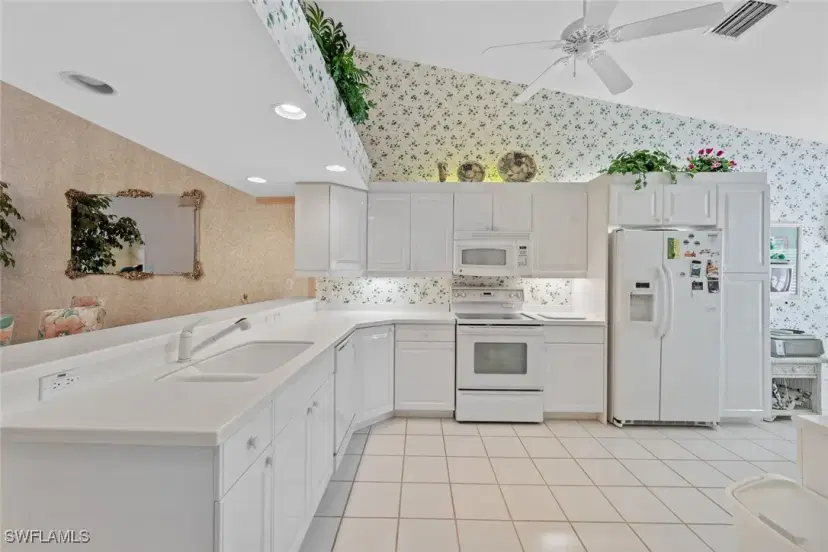 Picture of 1940 Cascades Dr 5504, Naples FL 34112
