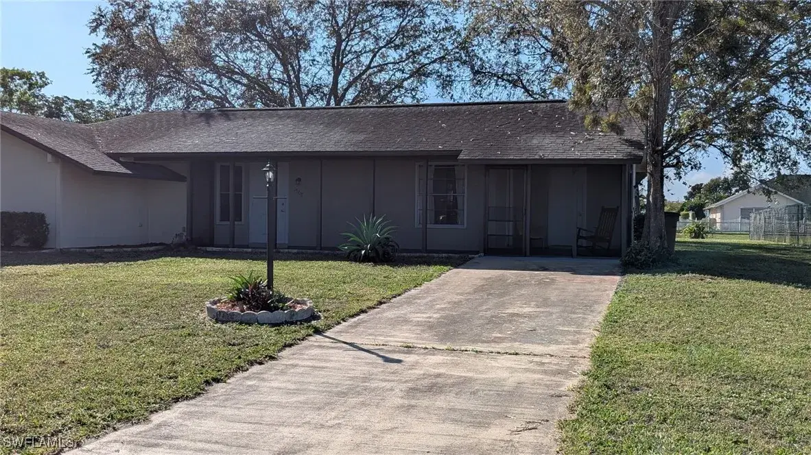 Picture of 1509 Medford Pl, Lehigh Acres, FL 33936