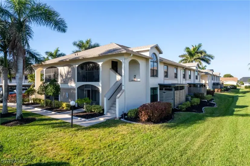 Picture of 13256 S Whitehaven Ln 501, Fort Myers FL 33966