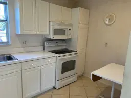 Picture of 190 Lake Dora Drive 190, West Palm Beach, FL 33411