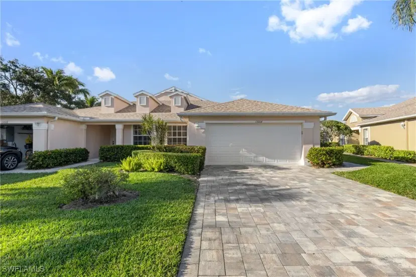Picture of 15064 Sterling Oaks Dr, Naples FL 34110