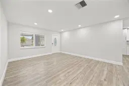 Picture of 6905 NW 76Th Ct, Tamarac, FL 33321