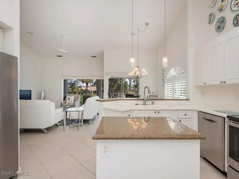 Picture of 13140 Hamilton Harbour Dr F11, Naples FL 34110