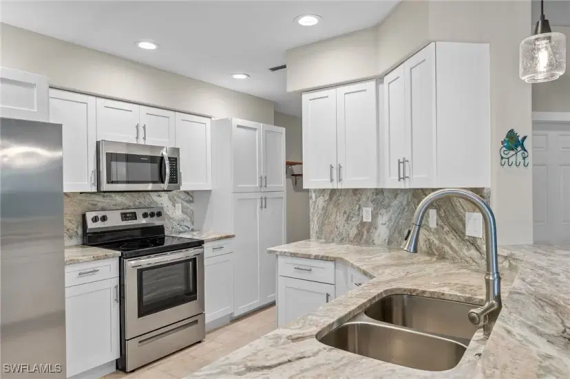 Picture of 9140 Southmont Cv 101, Fort Myers FL 33908