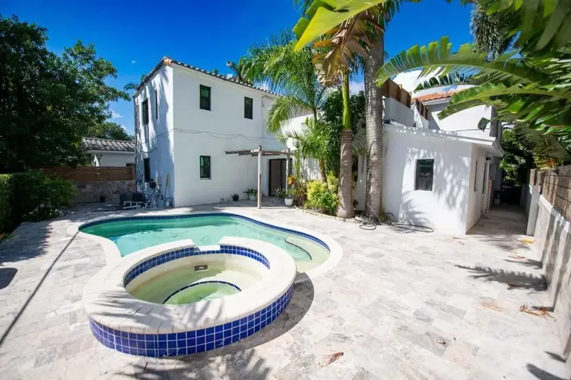 Picture of 4329 N Bay, Miami Beach FL 33140