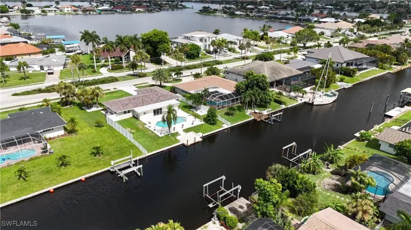 Picture of 5031 Pelican Blvd E, Cape Coral FL 33914