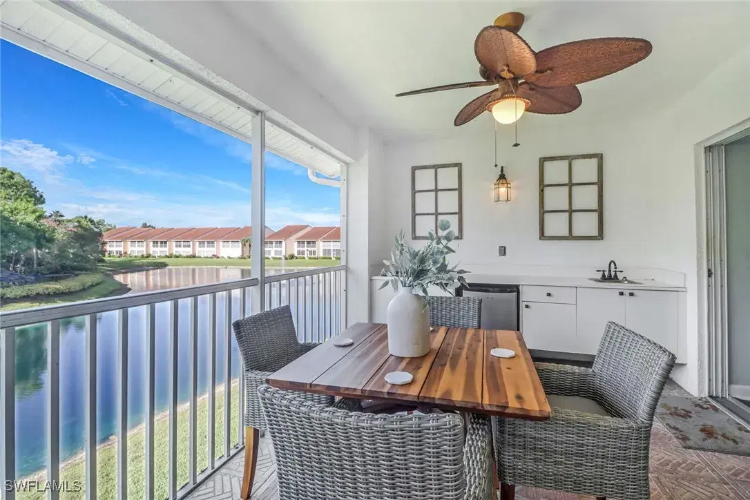 Picture of 2100 Cascades Dr 4904, Naples, FL 34112