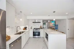 Picture of 1222 Gordon Dr 5, Naples, FL 34102
