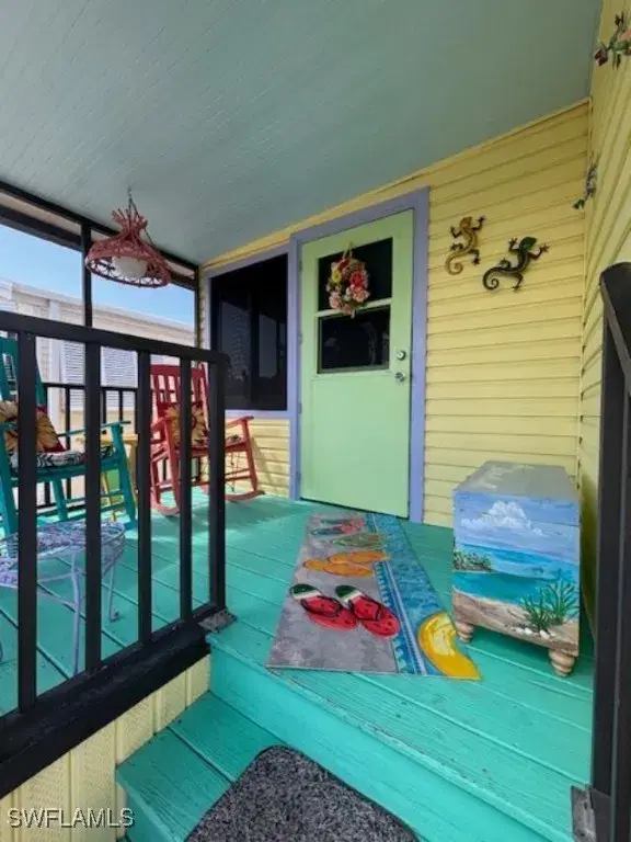 Picture of 16300 Falstaff Ln 427, Fort Myers FL 33908