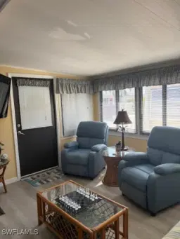 Picture of 16300 Falstaff Ln 427, Fort Myers, FL 33908