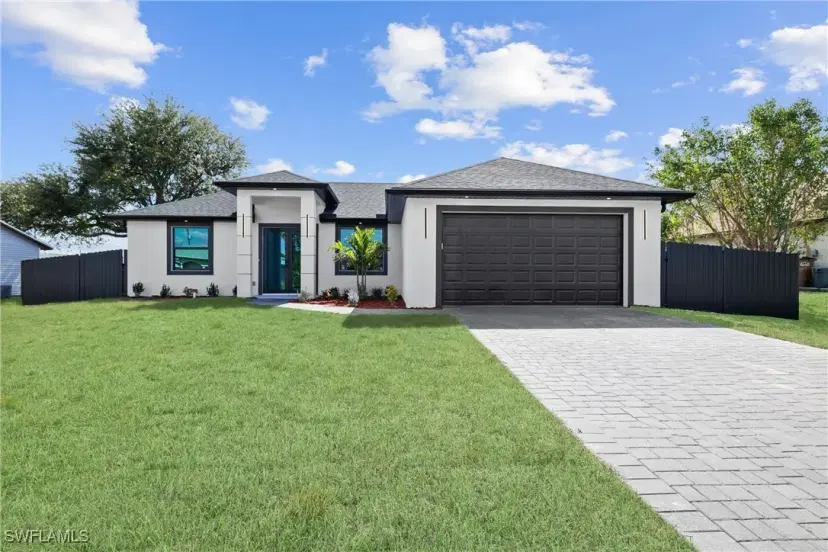 Picture of 632 NW 2Nd St, Cape Coral FL 33993