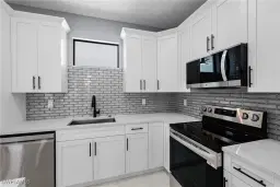 Picture of 632 NW 2Nd St, Cape Coral, FL 33993