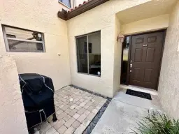 Picture of 16 Via De Casas Sur 104, Boynton Beach, FL 33426