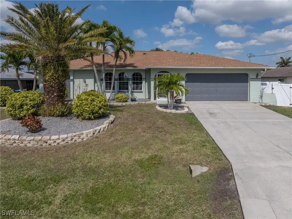 Picture of 605 SE 24Th St, Cape Coral, FL 33990