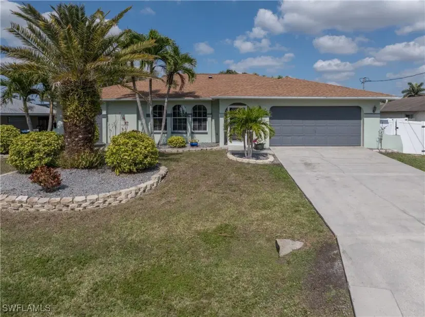 Picture of 605 SE 24Th St, Cape Coral FL 33990