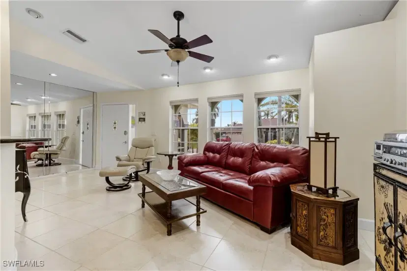 Picture of 605 SE 24Th St, Cape Coral FL 33990