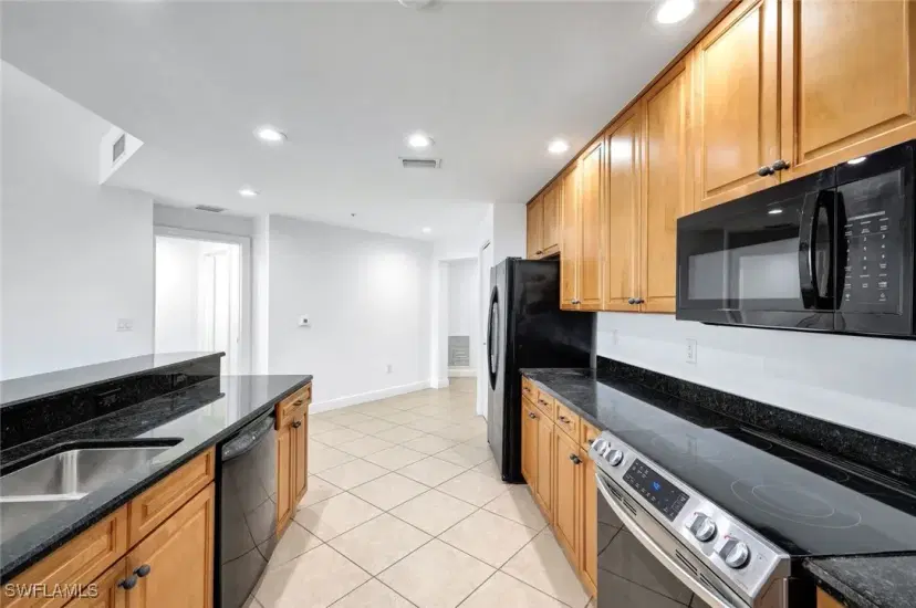 Picture of 5793 Cape Harbour Dr 1212, Cape Coral FL 33914
