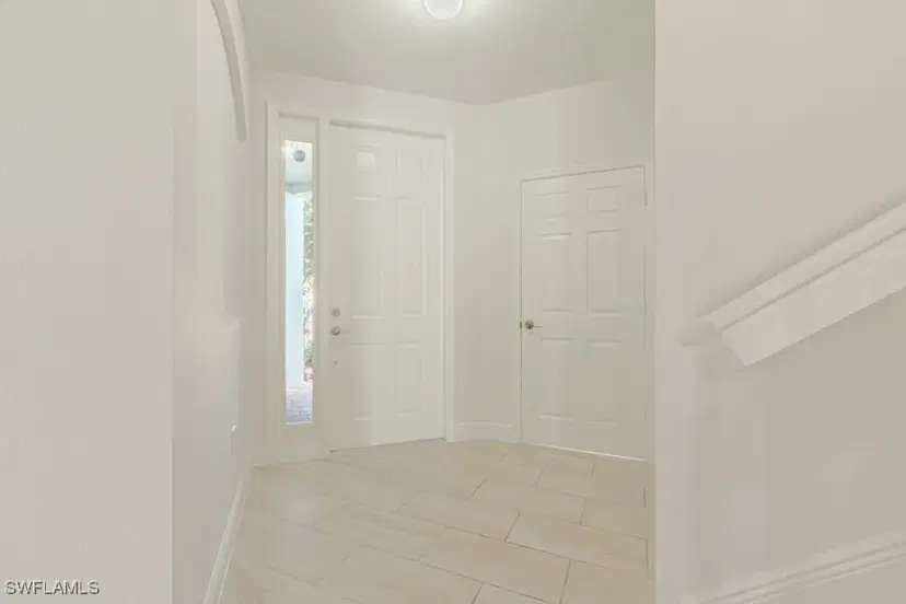 Picture of 15496 Summit Place Cir 115, Naples FL 34119