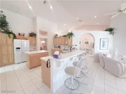 Picture of 6687 Huntley Ln S, Naples, FL 34104