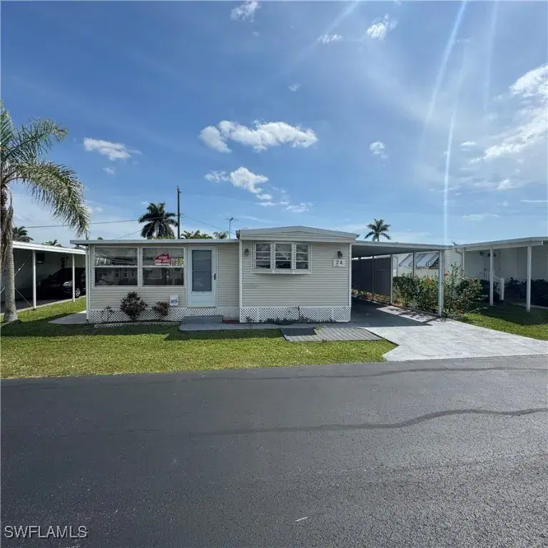 Picture of 24 Abilene Trl 199, Naples, FL 34113